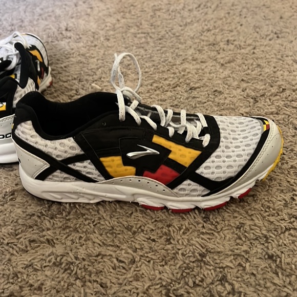 Brooks Racing Flats - Picture 3 of 4